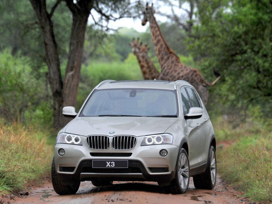  BMW X3 xDrive 3.5i 2010 года  (ZA) (фото 8 из 16)